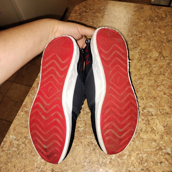 NAUTICA navy blue gym shoe size 3 - Picture 5 of 8